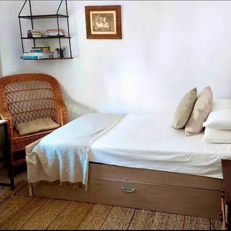 2 Bedroom With Balcony In Centre Apartment