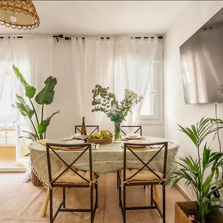 2 Bedroom With Balcony In Centre Apartment Estepona
